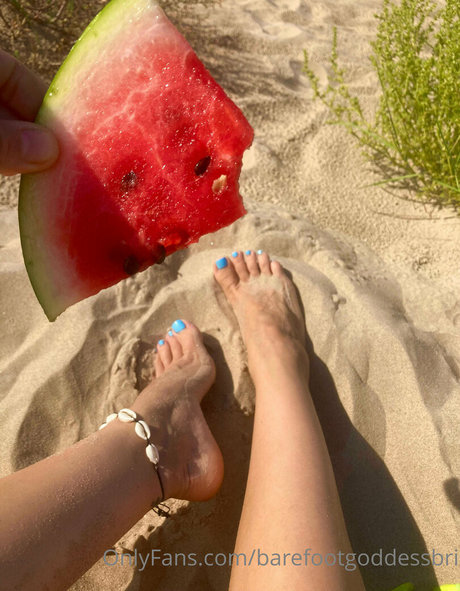 barefootgoddessbri nude actress pics