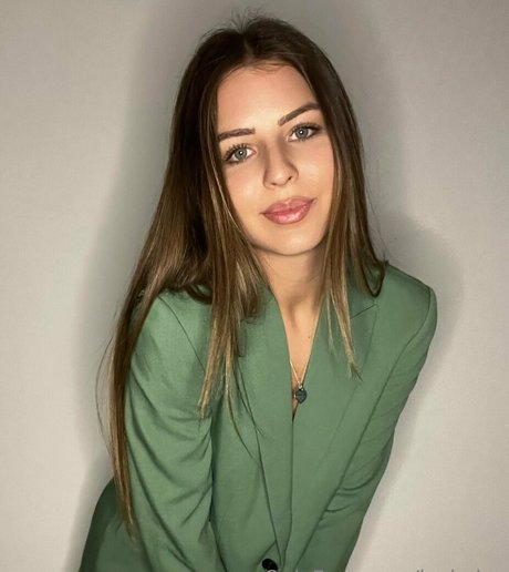 lucia lpz pornstar art picture