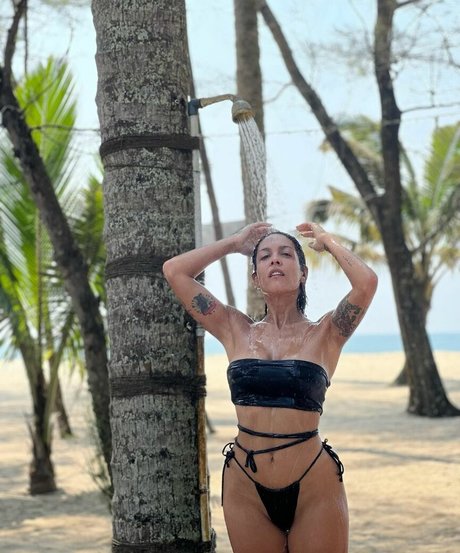 Lorena Castell xxx model pics