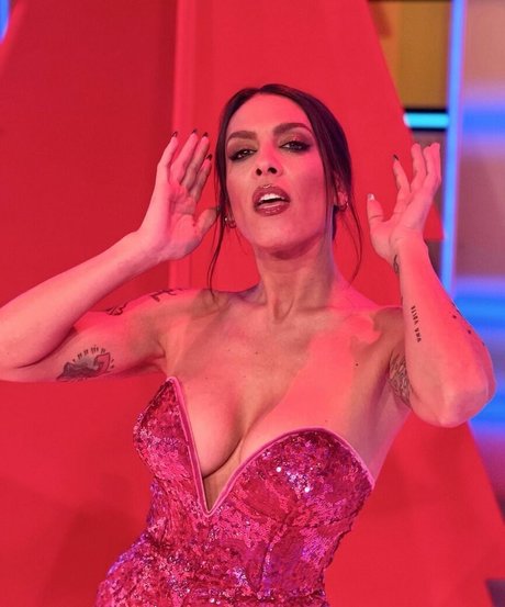 Lorena Castell xxx model photos