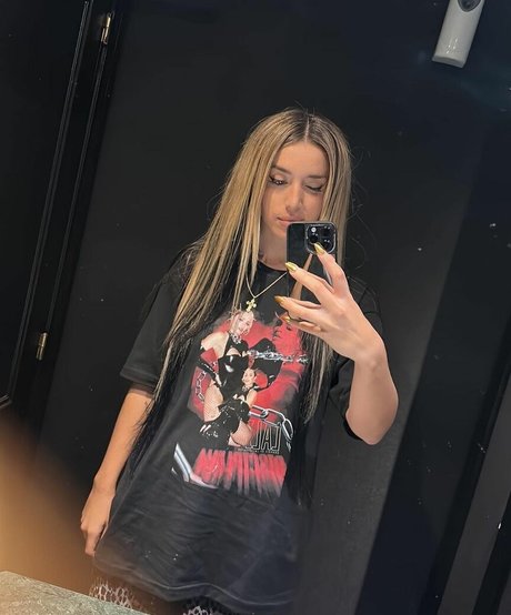 Lola Indigo best model pictures