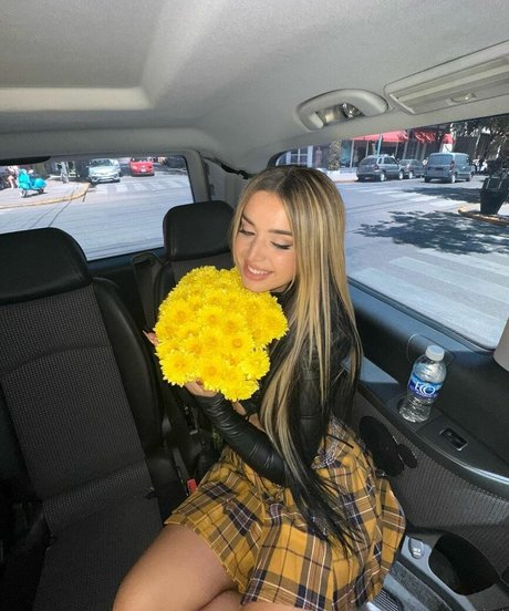 Lola Indigo hot actress photos