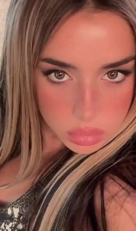 shemale dominatrix onlyfans art naked pics