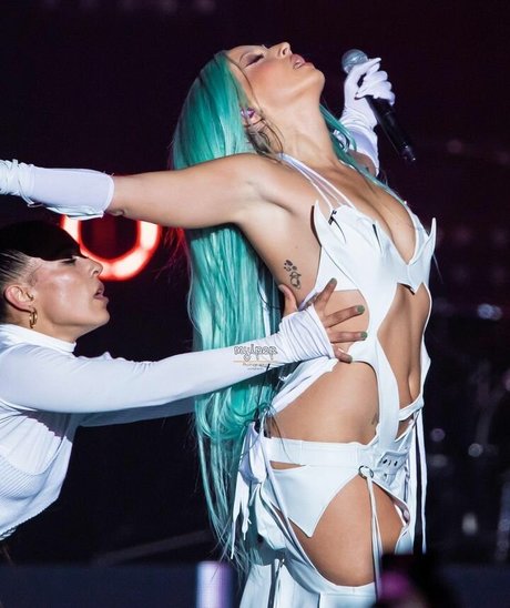 Lola Indigo nudes pornstar img