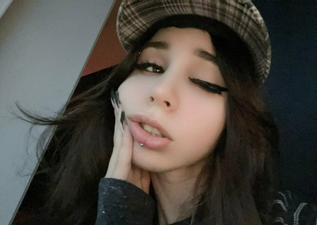 kiwisunsetvip free actress pics