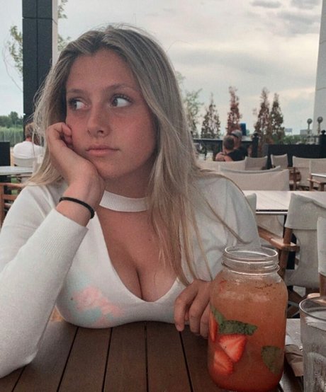 Anabel Kloe Lamarche top actress picture