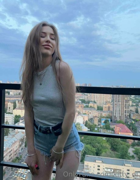 kitty di star sexy pic