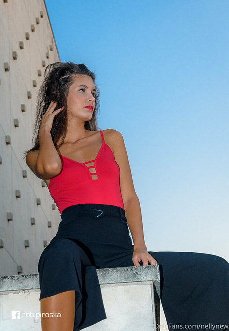 nicolefreee pornstar free photos