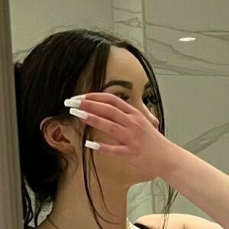 elisa aline Quick model image