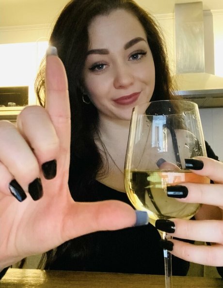 moneydomk sexy model pics