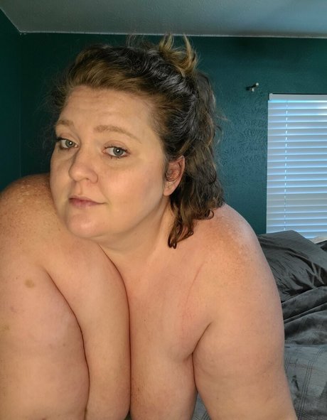 ssbbwdaisyfree star naked photo