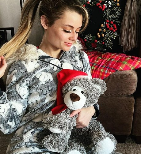 Mally Mouse art actress archive