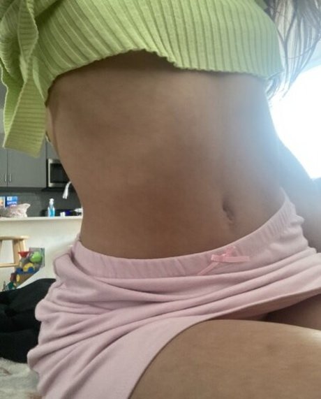 Monica Burns free pornstar img