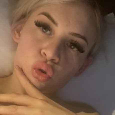 Latinmoniquexx pornstar hot picture