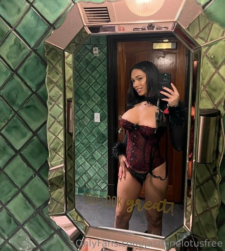 jasminelotusfree naked pornstar image