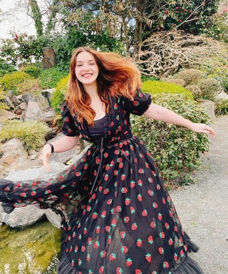 Sarah Z star sex img