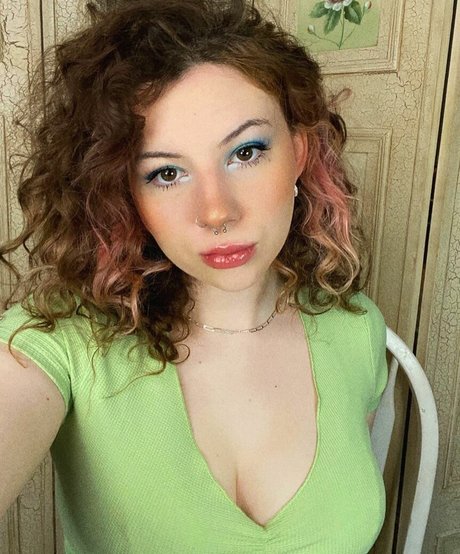 Kendi Ken ASMR nudes model pictures