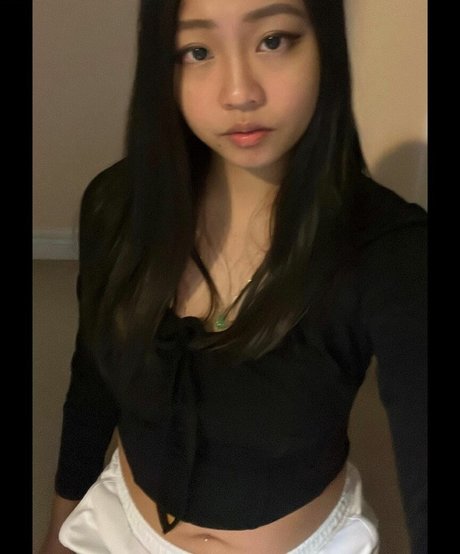 queenbaddii nudes actress picture