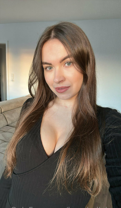 heychellyhey model erotic gallery