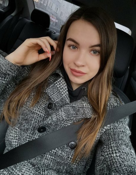 heychellyhey model naked pics