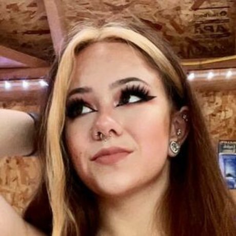 Ella Minette art actress img