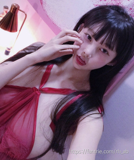 rh ab nudes actress pics