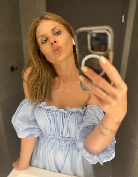 hotgabri model perfect images