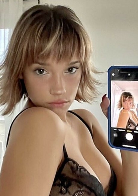 celebrity nude onlyfans sexy naked pic