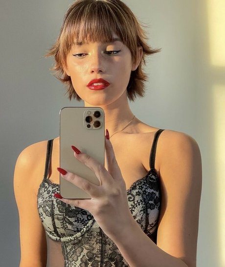 wellbeingwithabigail star pornographic img