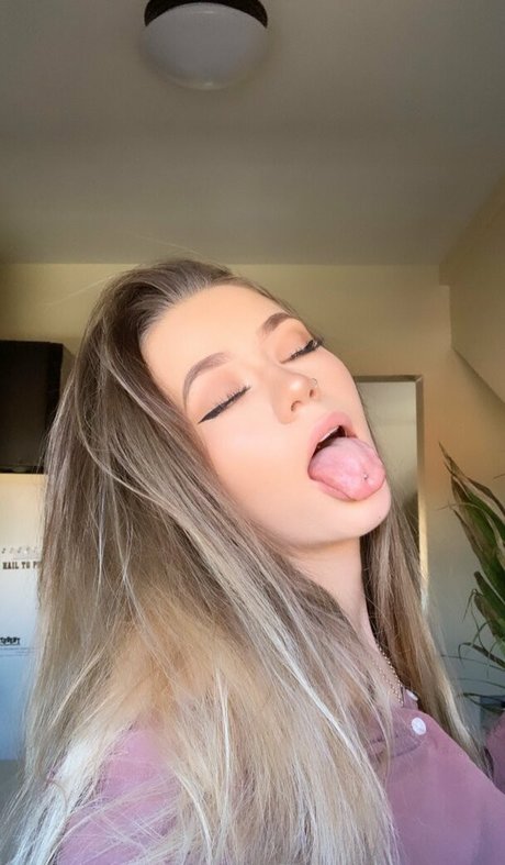 Madison Ray pornstar naked pic