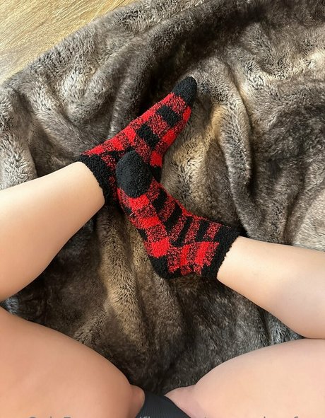 fingers toes soles free nice actress pics