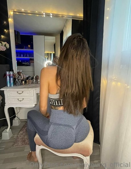 leniyoung official adult actress pic