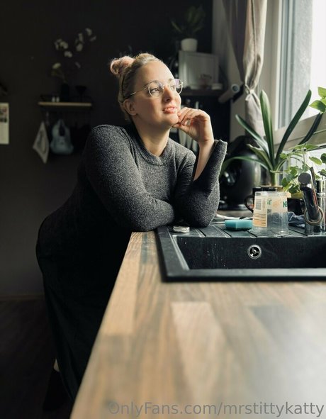 mrstittykatty adult star archive