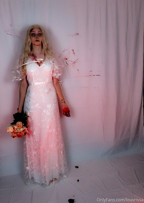 louvrissa naked model picture