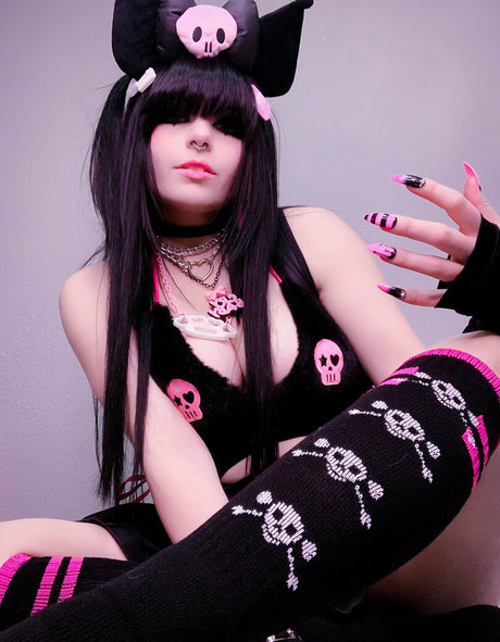 Maxalah hot model images