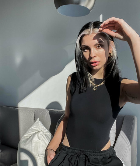 swinger milf onlyfans exclusive archive