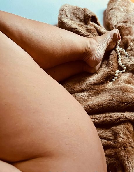 femdomyou exclusive actress picture