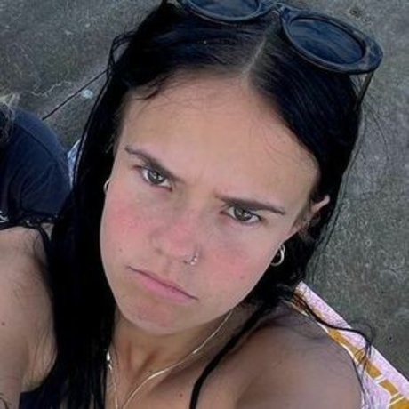 pruelearyy exclusive model picture