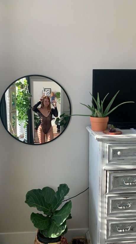 lila davis hd model pic