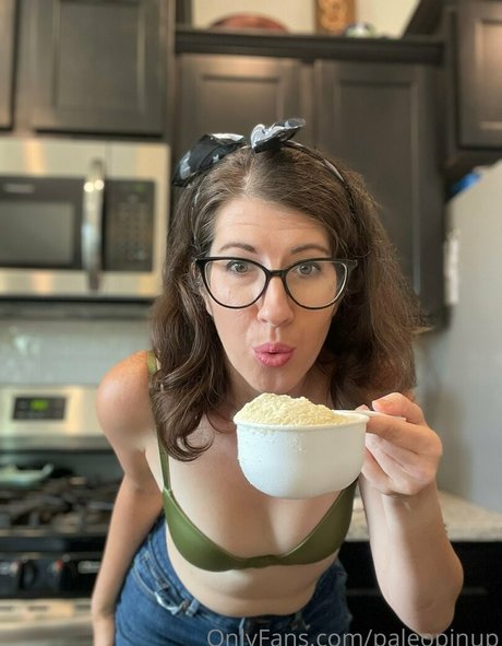 paleopinup pornstar hot pics