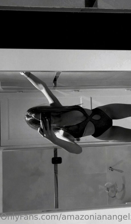 amazonianangelx xxx model pictures