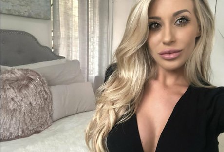 Queen Bambii pornstar exclusive pic