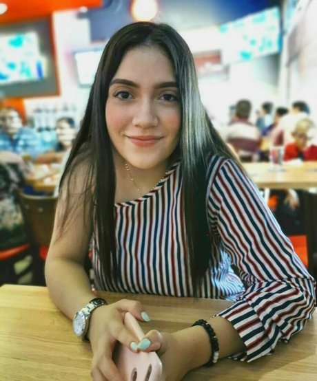 Valeria Alcala model image