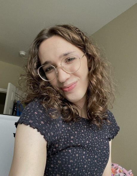 Taylor Hamilton free actress images