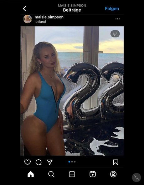 Maisie Simpson sexy star pictures