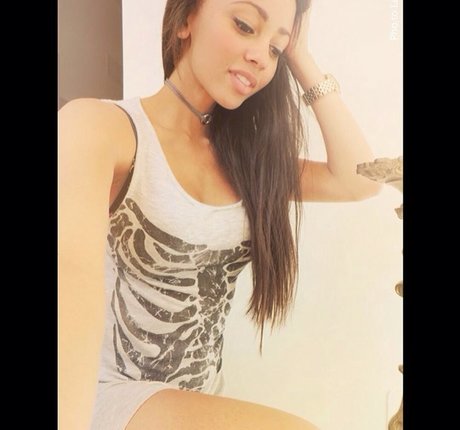 Vanessa Morgan art model images