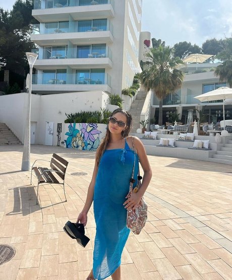 Kiana Stadler pretty star image