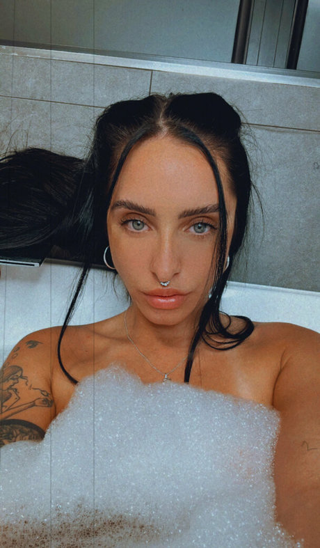 yourlesbianfantasyy model nudes pictures