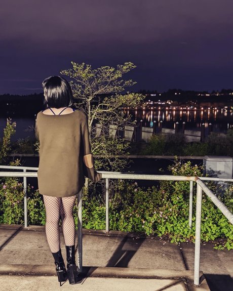 Nude Ballerina sex star archive