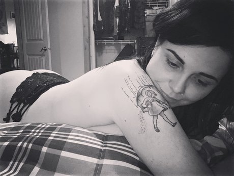 Trash Princess model xxx pics